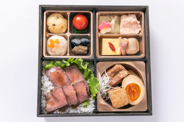 ～選べるメイン～牛ロースト重とこだわりの和惣菜 御膳